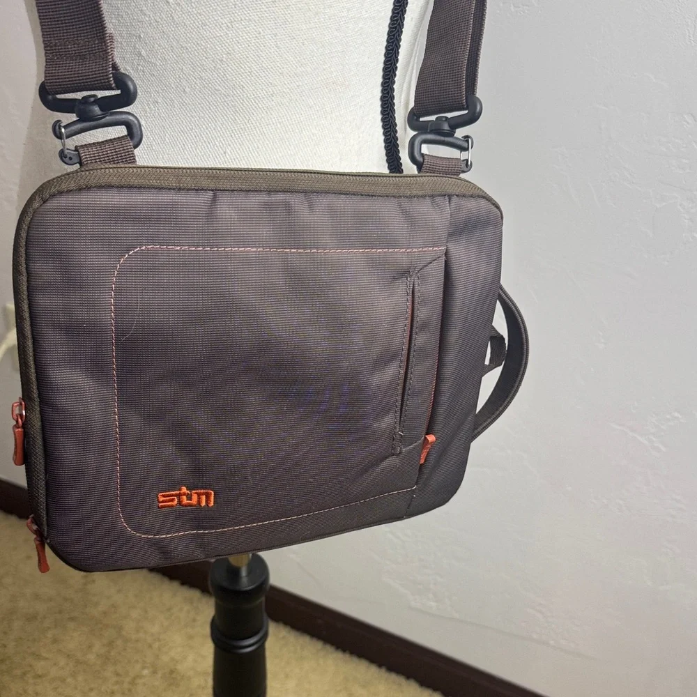 STM Brown Crossbody Tablet Bag MCB9205P